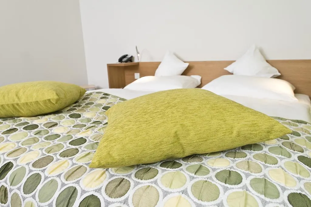 Tryp By Wyndham Frankfurt Hotel Frankfurt am Main 3*,